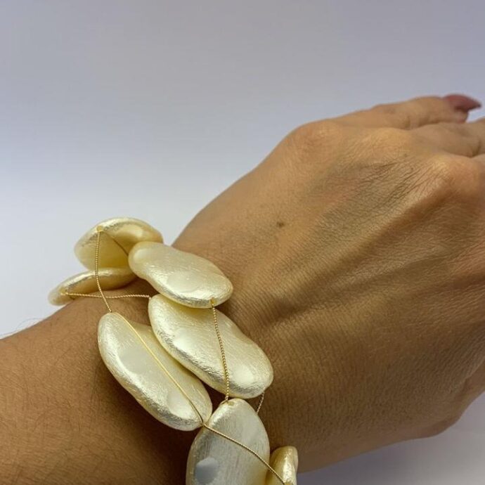 Pulseira pérolas barroca