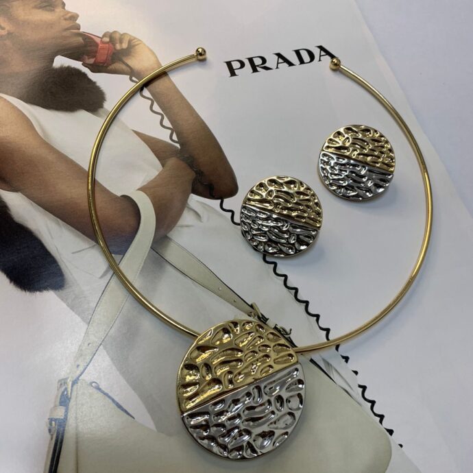 Colar e Brinco Moeda Dourado c/ Prata