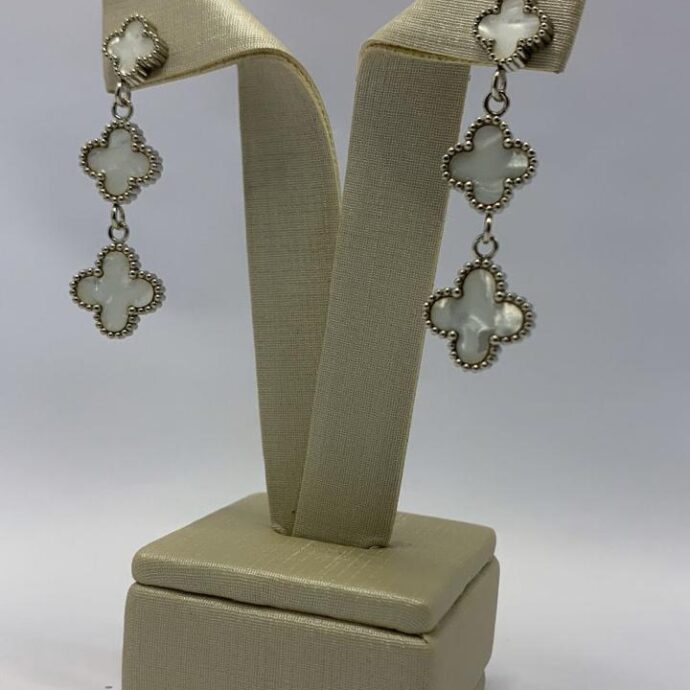 Brinco Trevo II ( Prata)